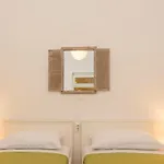Comfortable Modern With Shaded Patio Apartman *