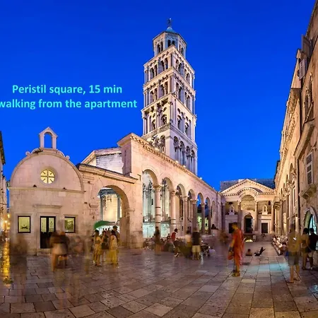 Comfortable Modern With Shaded Patio * Split