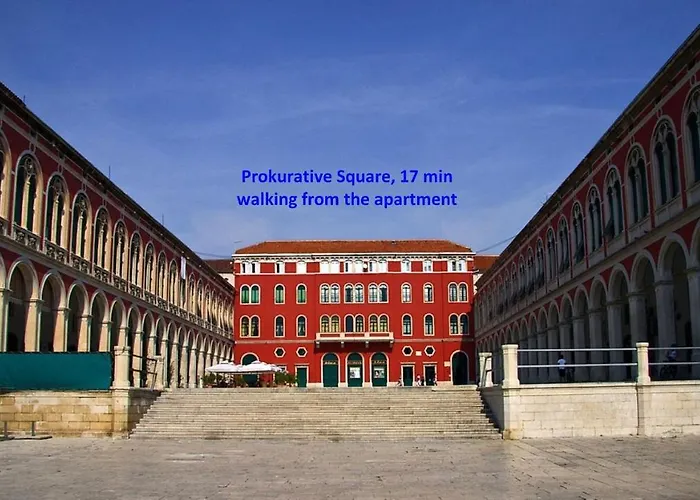 Apartament Comfortable Modern With Shaded Patio Split