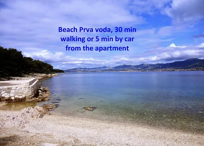 Comfortable Modern With Shaded Patio