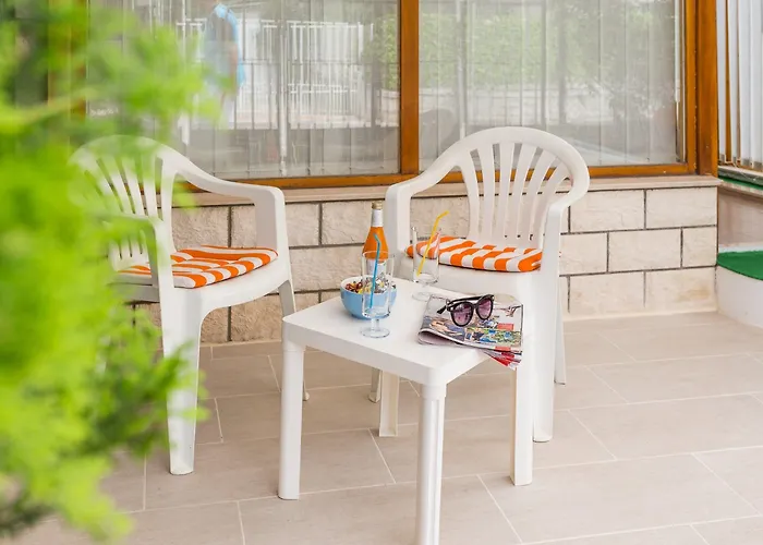 Apartament Comfortable Modern With Shaded Patio *