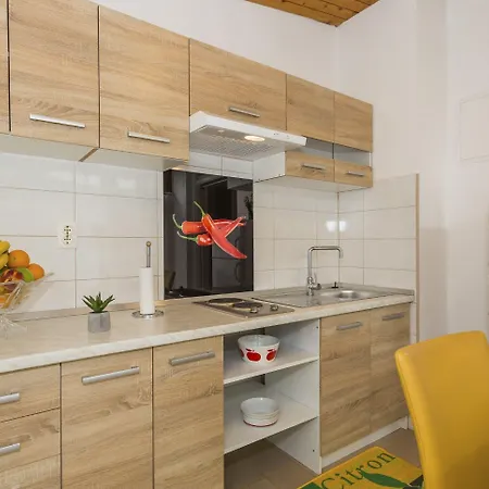 Appartement Comfortable Modern With Shaded Patio