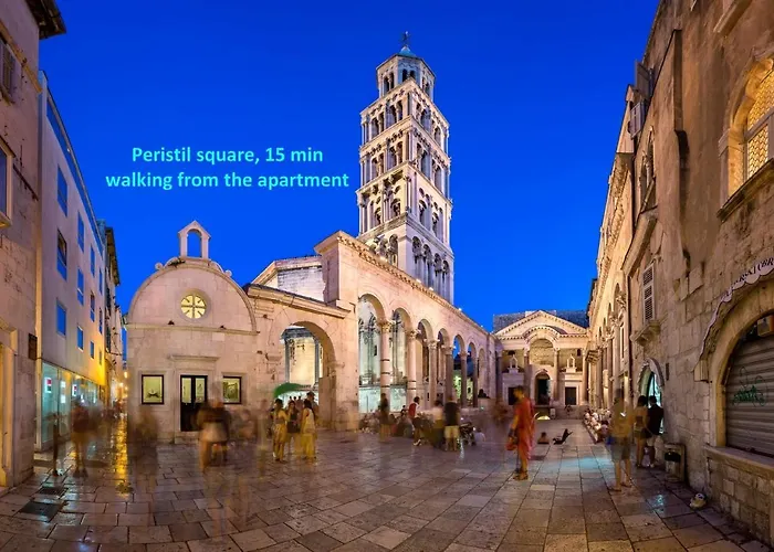 Comfortable Modern With Shaded Patio * Split